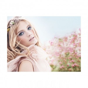 Estee Lauder Pleasures Flower