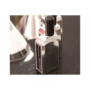 Histoires de Parfums Petroleum