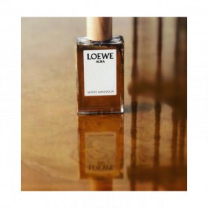Loewe Aura White Magnolia