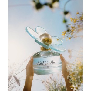 Marc Jacobs Daisy Love Skies